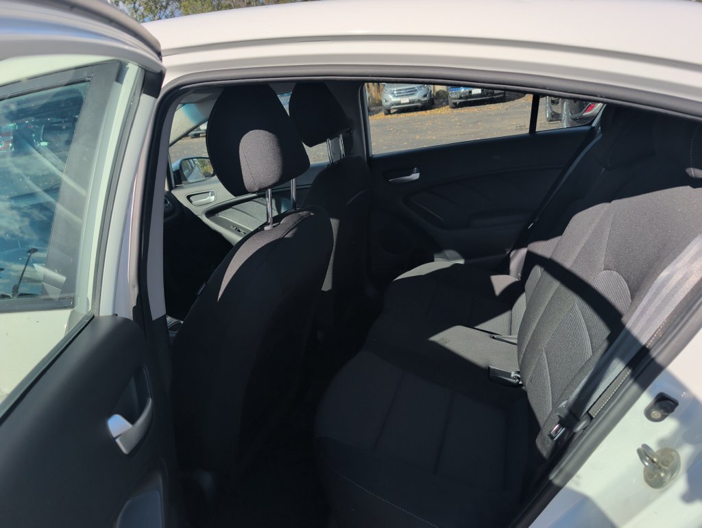 Used 2018 Kia Forte LX w/ LX Rear Camera Package FWD image 11