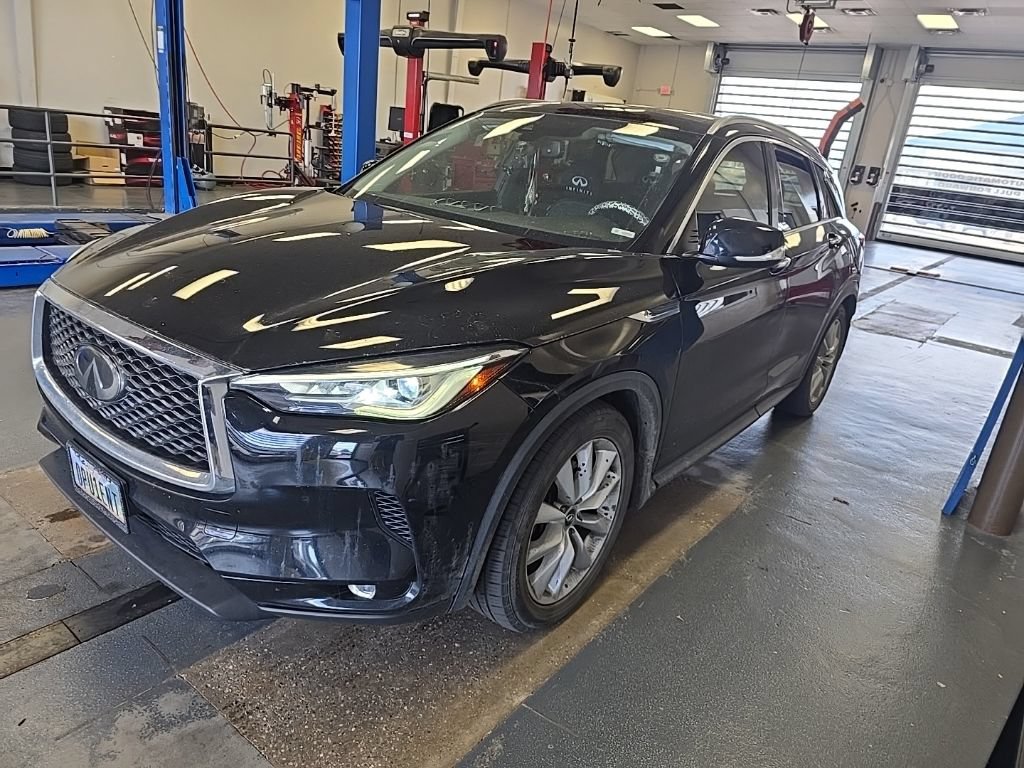 Used 2019 INFINITI QX50 Luxe w/ Cargo Package AWD/4WD image 2