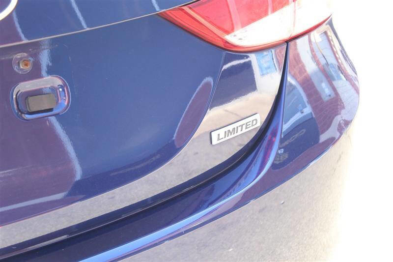 Used 2013 Hyundai Elantra Limited image 15