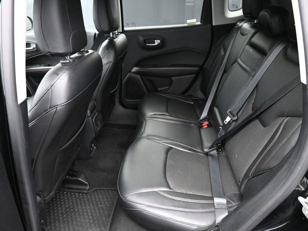 Used 2018 Jeep Compass Latitude w/ Popular Equipment Group image 13