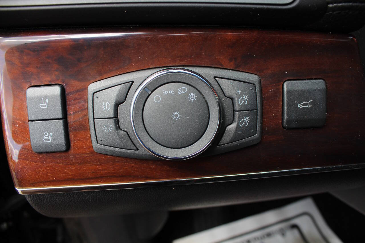 Used 2014 Lincoln MKX AWD w/ Equipment Group 102A image 14