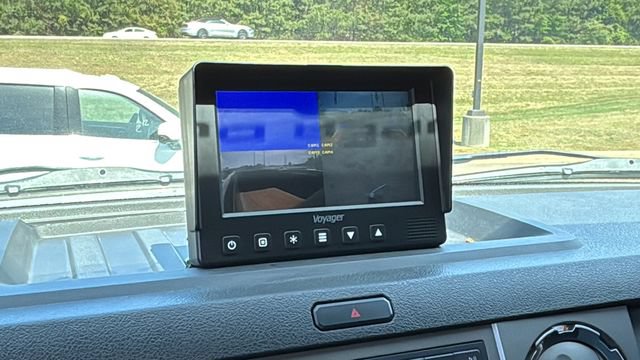 Used 2022 Ford F650 2WD Crew Cab Super Duty image 27