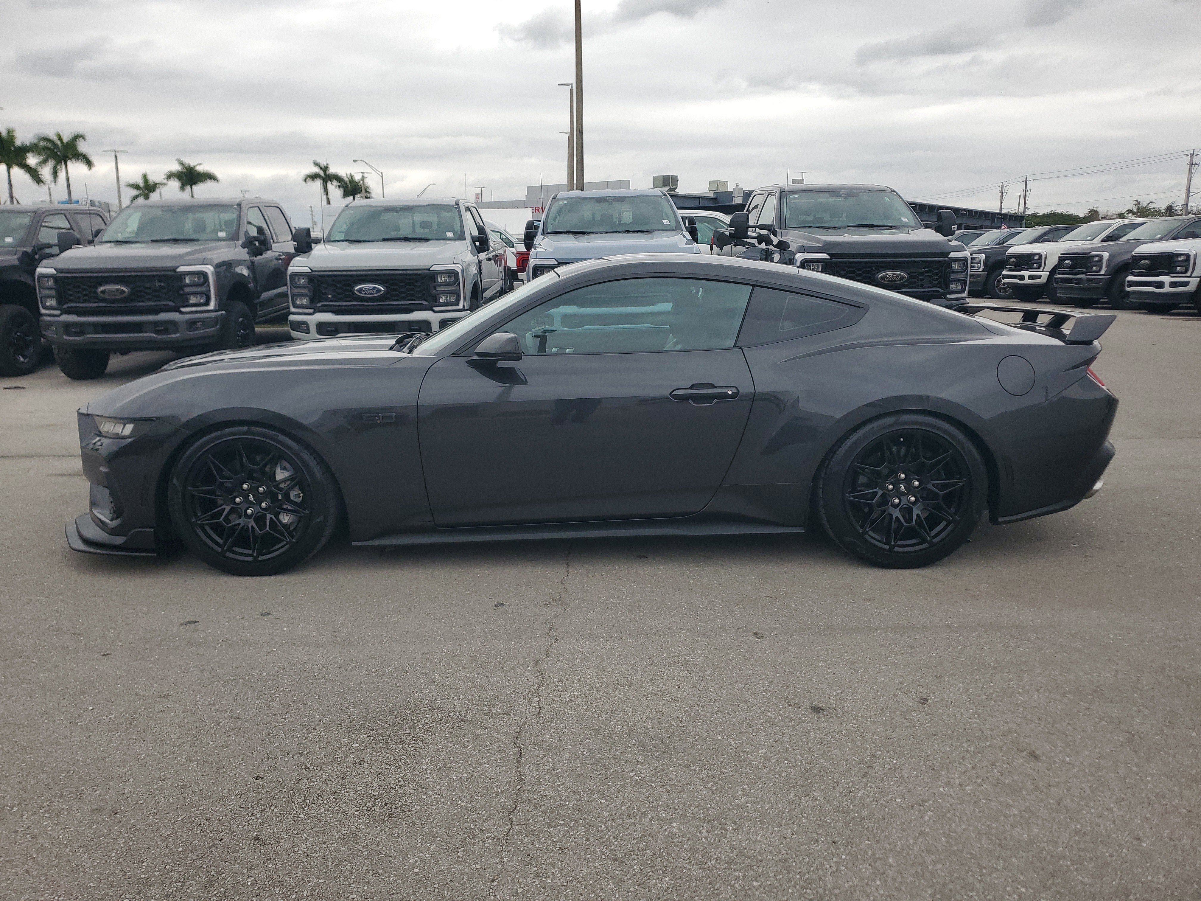 Used 2024 Ford Mustang GT Premium image 8