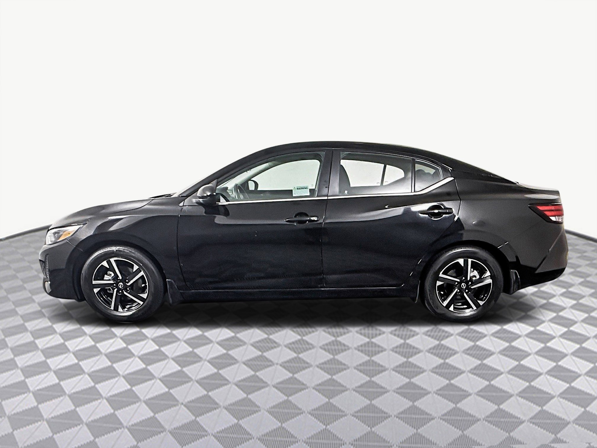 Used 2025 Nissan Sentra SV image 6