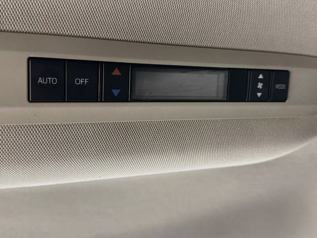Certified 2021 Toyota Sienna LE FWD image 25