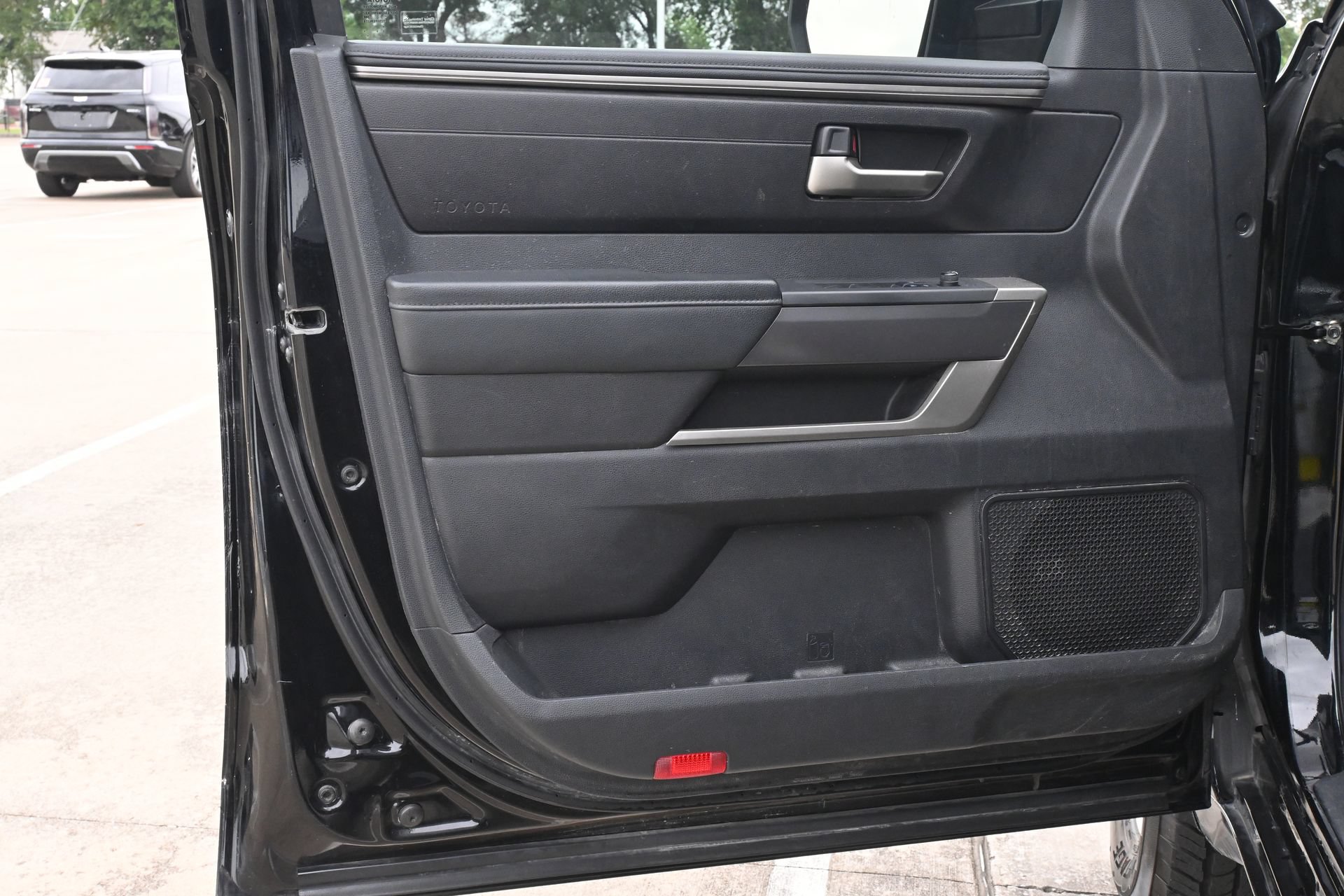 Used 2022 Toyota Tundra SR5 AWD/4WD image 18