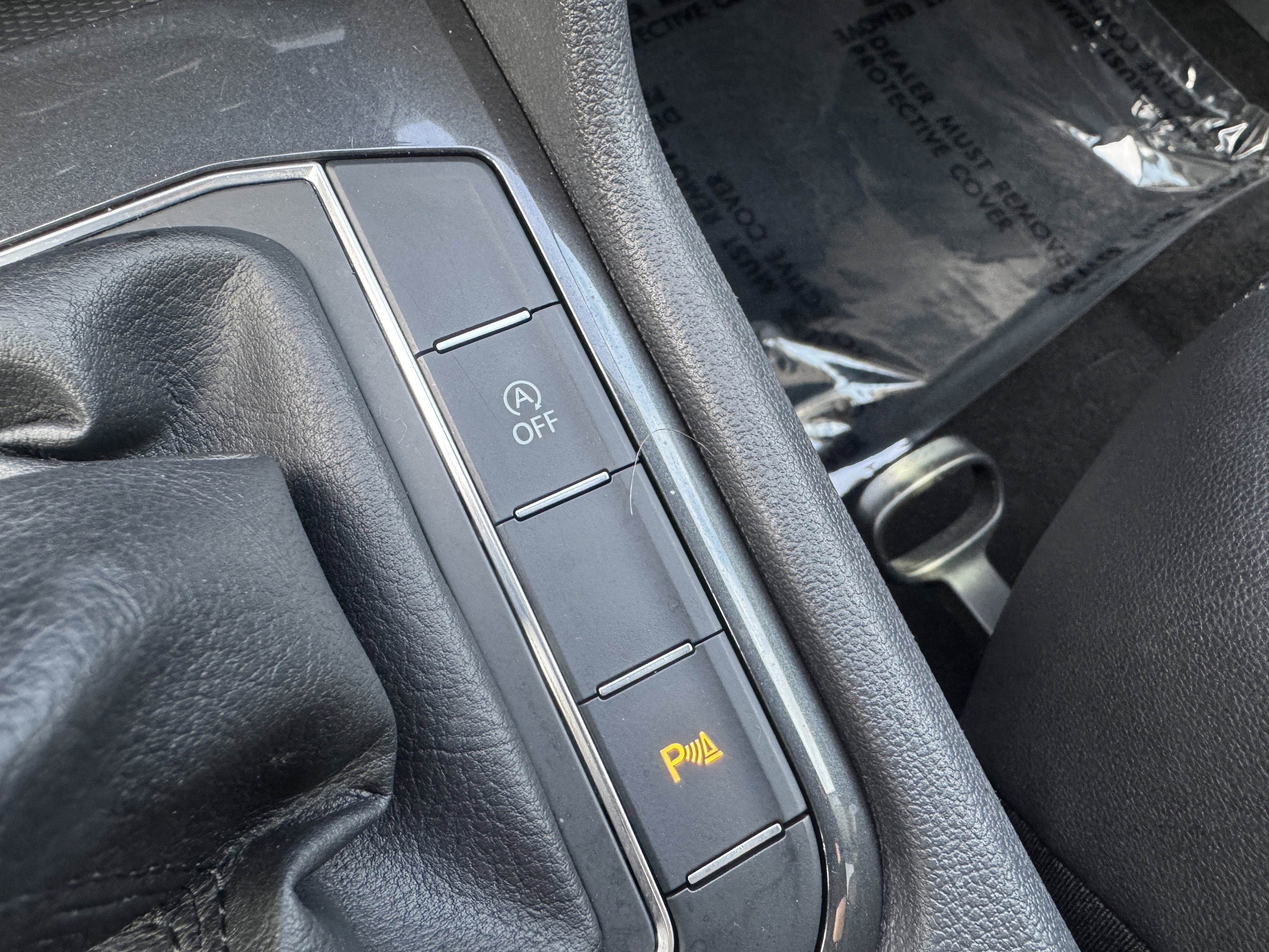 Used 2019 Volkswagen Tiguan SEL image 32