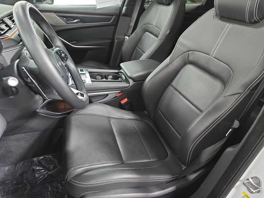 Used 2024 Jaguar F-PACE R-Dynamic S AWD/4WD image 5
