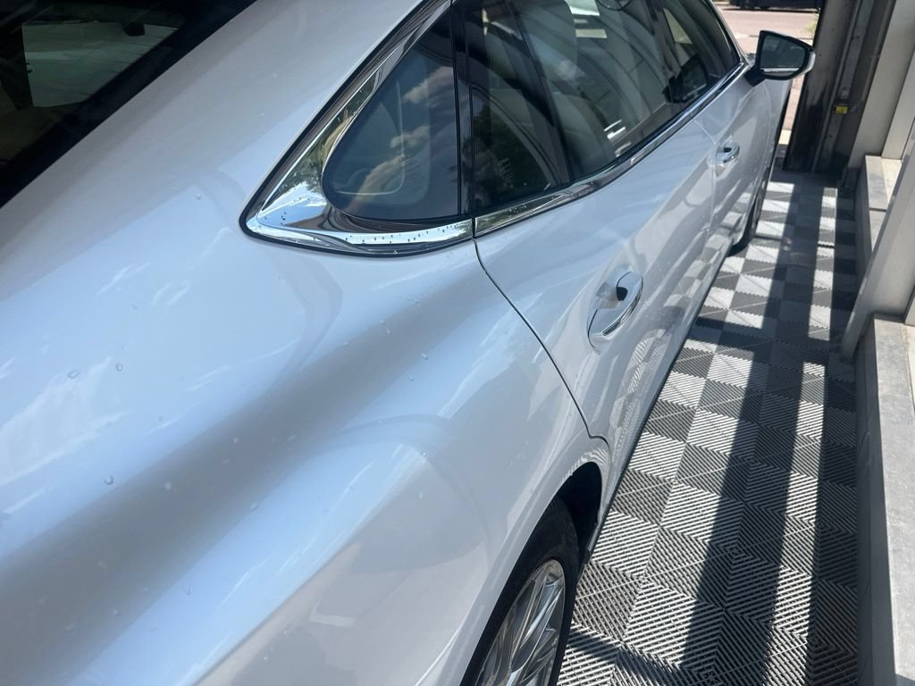 Used 2019 Lexus LS 500h AWD w/ Accessory Package (Z1) image 13