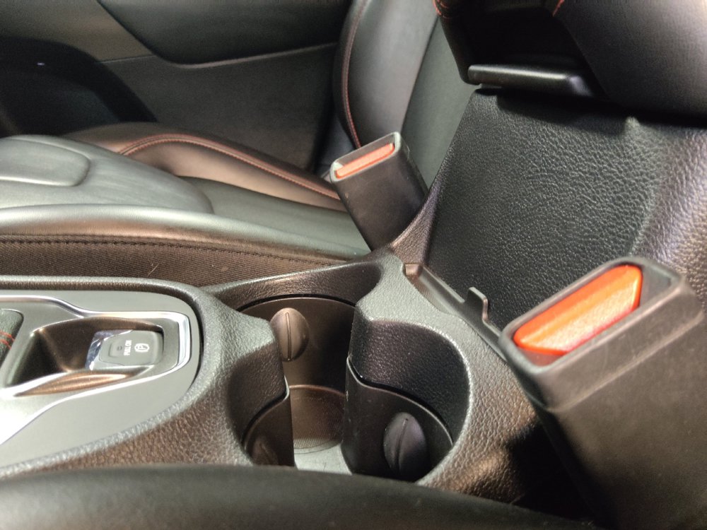 Used 2020 Jeep Cherokee Trailhawk w/ Cold Weather Group image 26