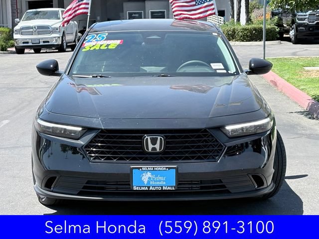 Certified 2025 Honda Accord SE image 3