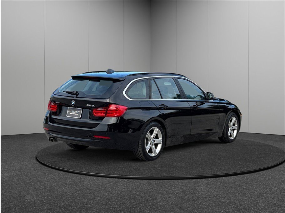 Used 2015 BMW 328i xDrive Wagon image 9