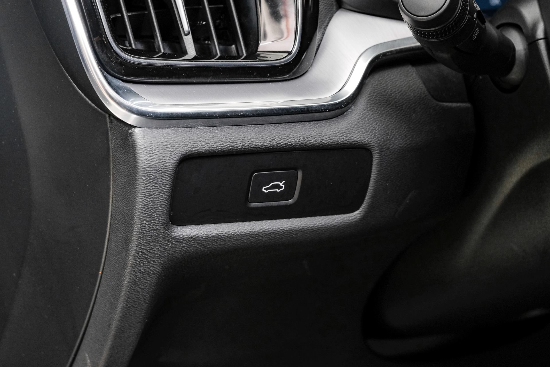 Used 2024 Volvo S60 B5 Core FWD image 31