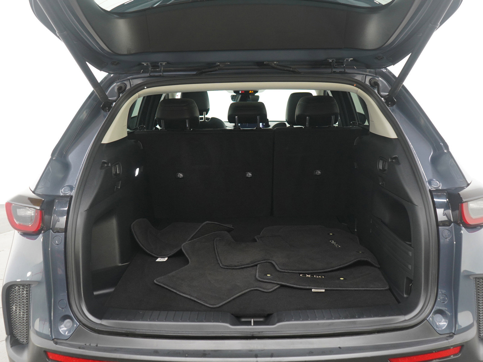 Certified 2025 MAZDA CX-50 2.5 Hybrid w/ Premium Plus Pkg image 16