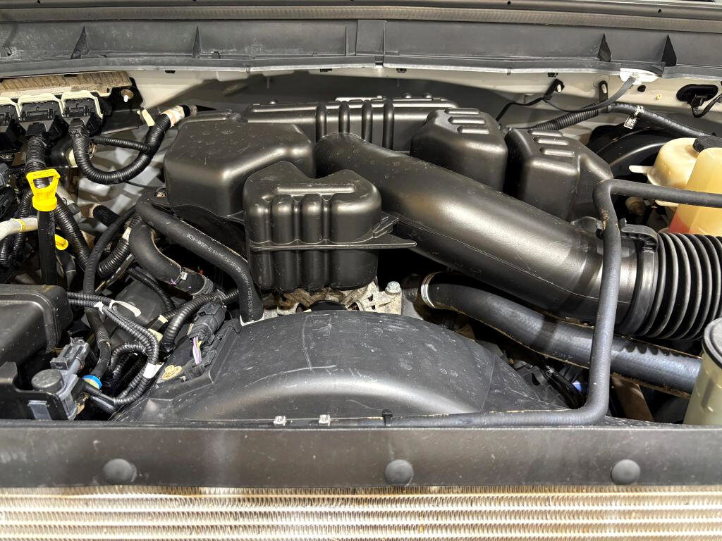 Used 2016 Ford F250 XL w/ Power Equipment Group image 24