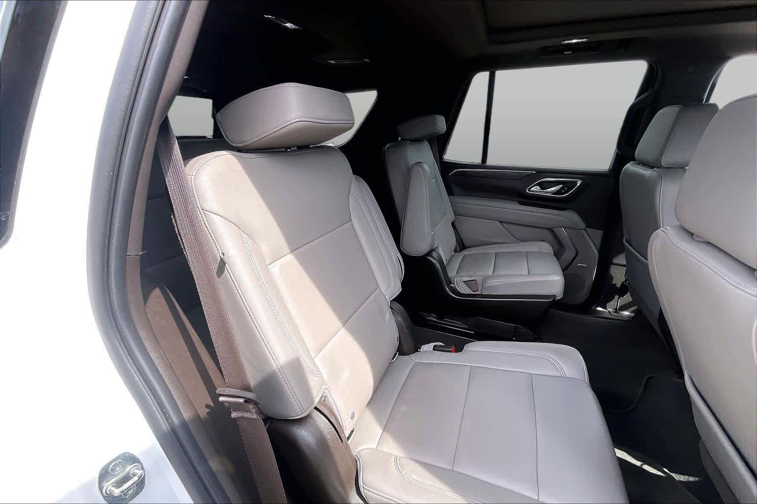 Used 2021 Chevrolet Tahoe LT w/ LT Signature Package RWD image 20