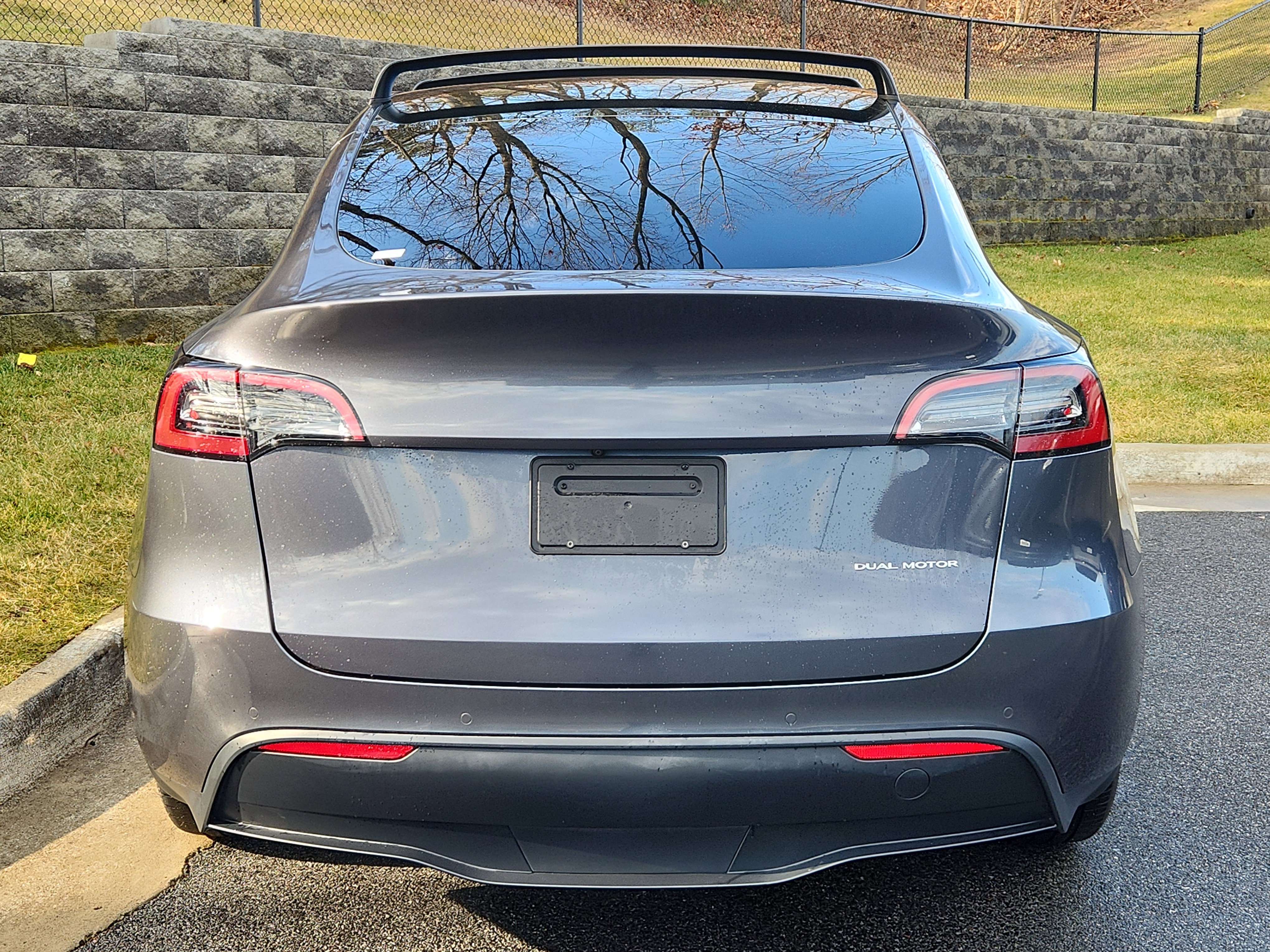 Used 2021 Tesla Model Y Long Range image 7