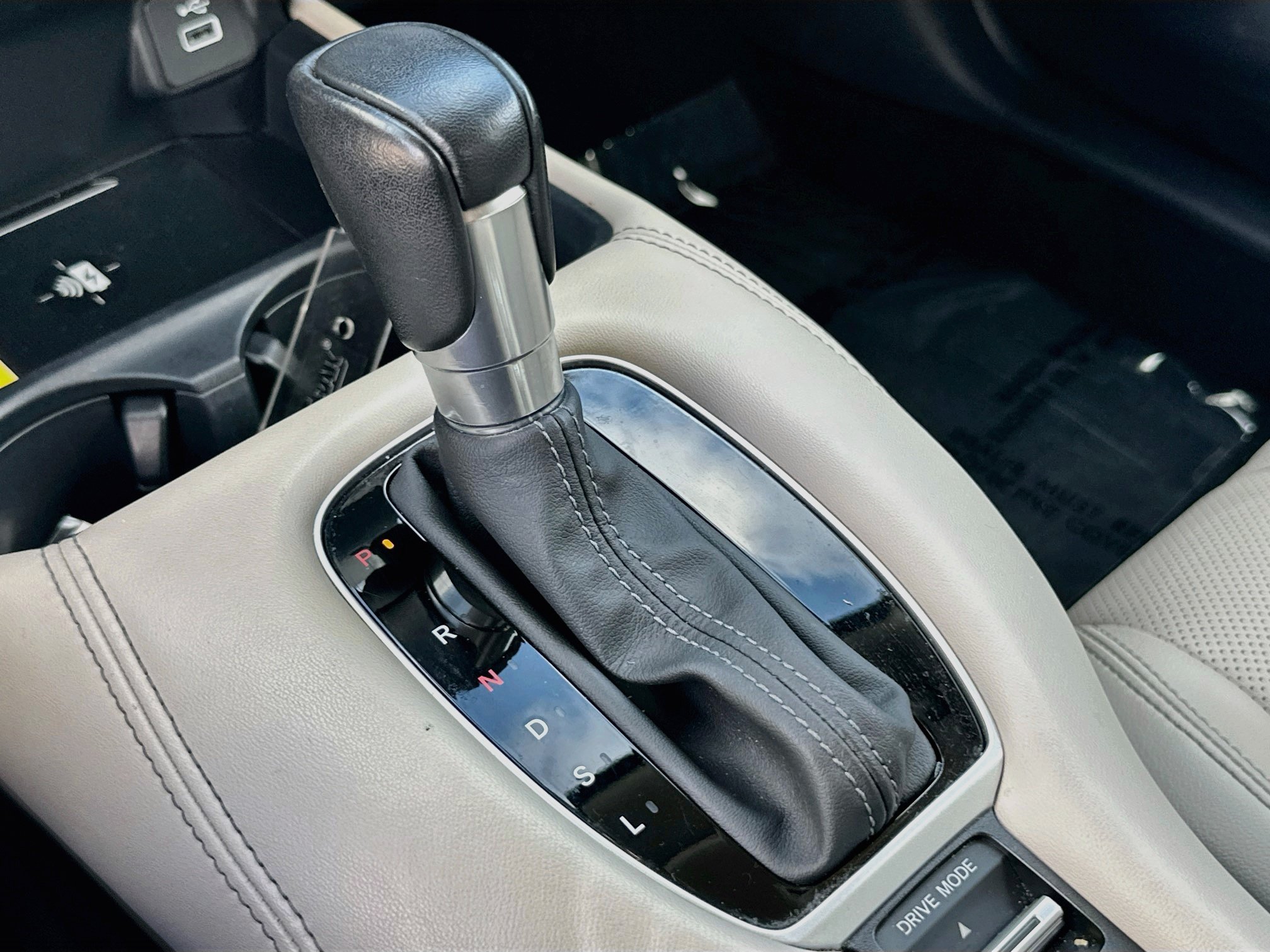 Used 2023 Honda HR-V EX-L image 16