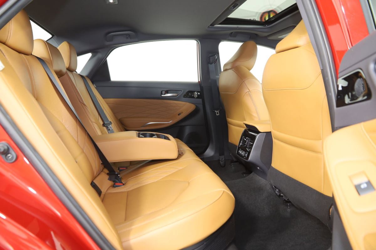 Used 2021 Toyota Avalon Limited w/ Advanced Safety Package FWD image 15