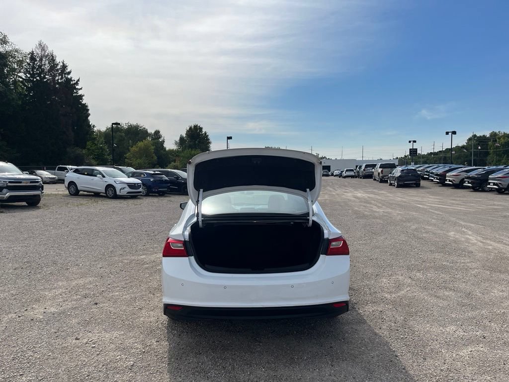 Used 2024 Chevrolet Malibu LT FWD image 11