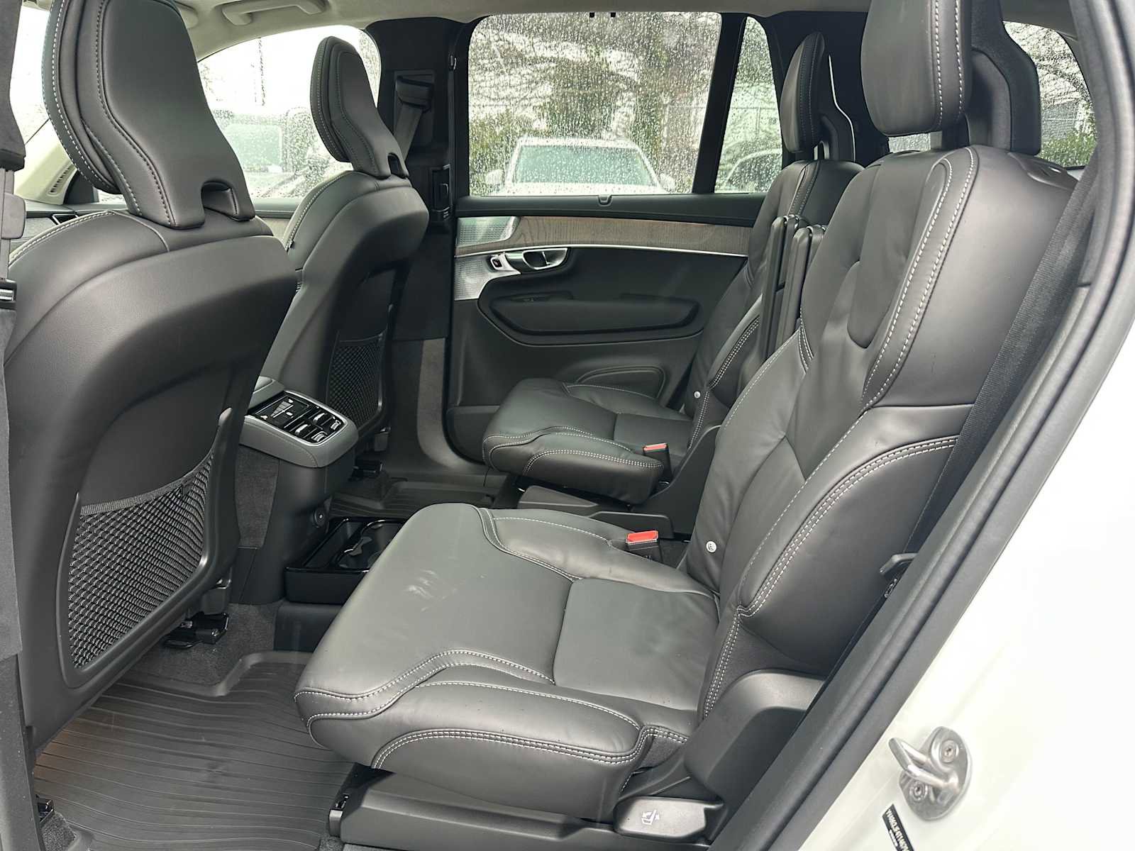 New 2026 Volvo XC90 B6 Ultra w/ Lounge Package image 15