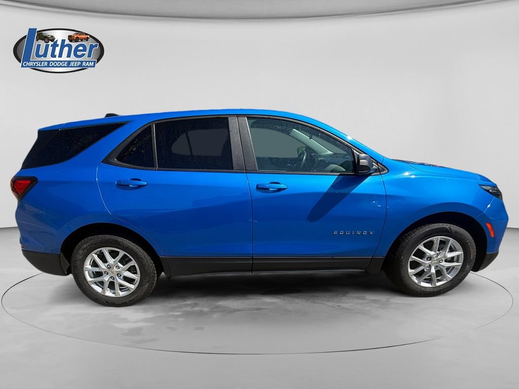 Used 2024 Chevrolet Equinox LS AWD/4WD image 6