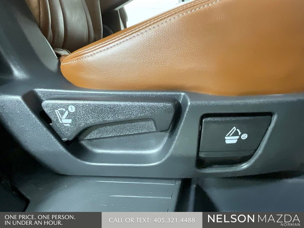 Used 2019 Subaru Ascent Touring w/ Popular Package #3 AWD/4WD image 32