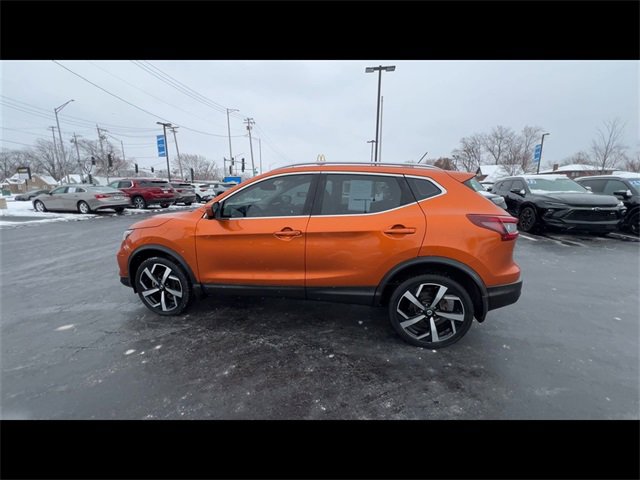 Used 2021 Nissan Rogue Sport SL w/ Premium Package image 5