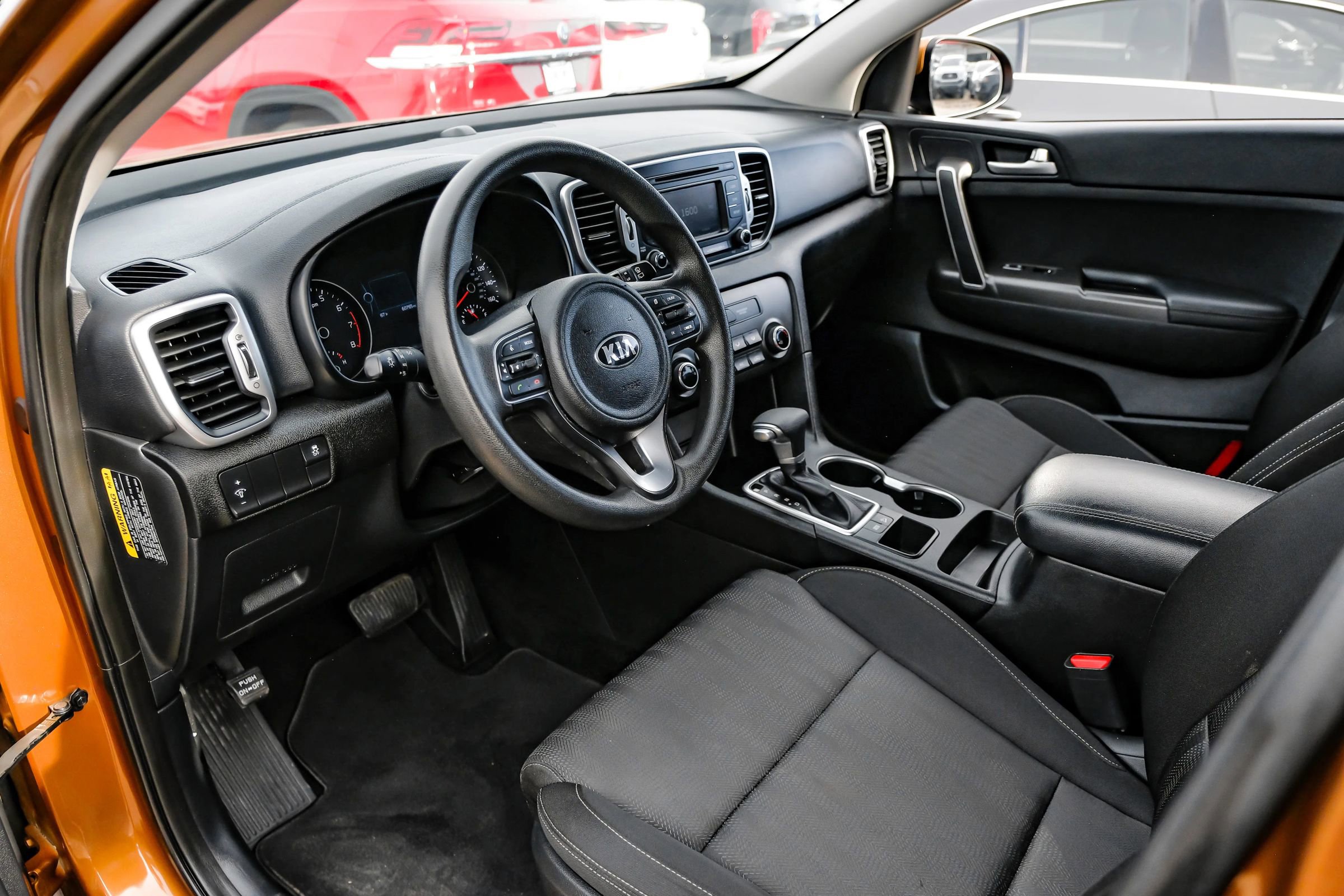 Used 2019 Kia Sportage LX image 3