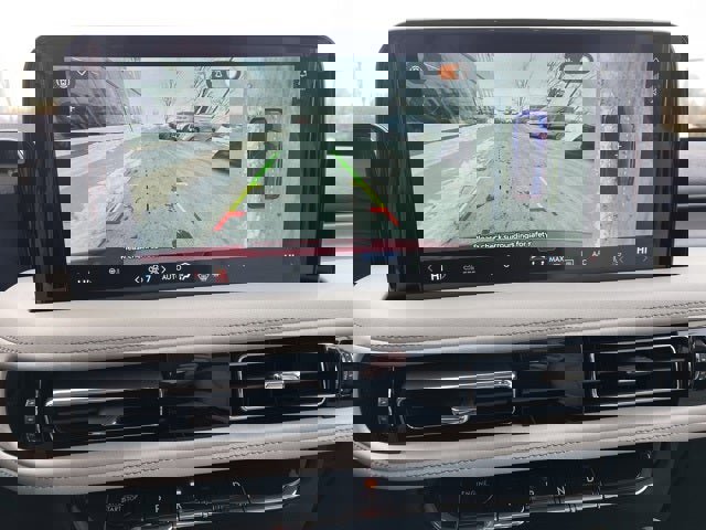 Used 2025 Lincoln Aviator AWD w/ Jet Appearance Package image 36