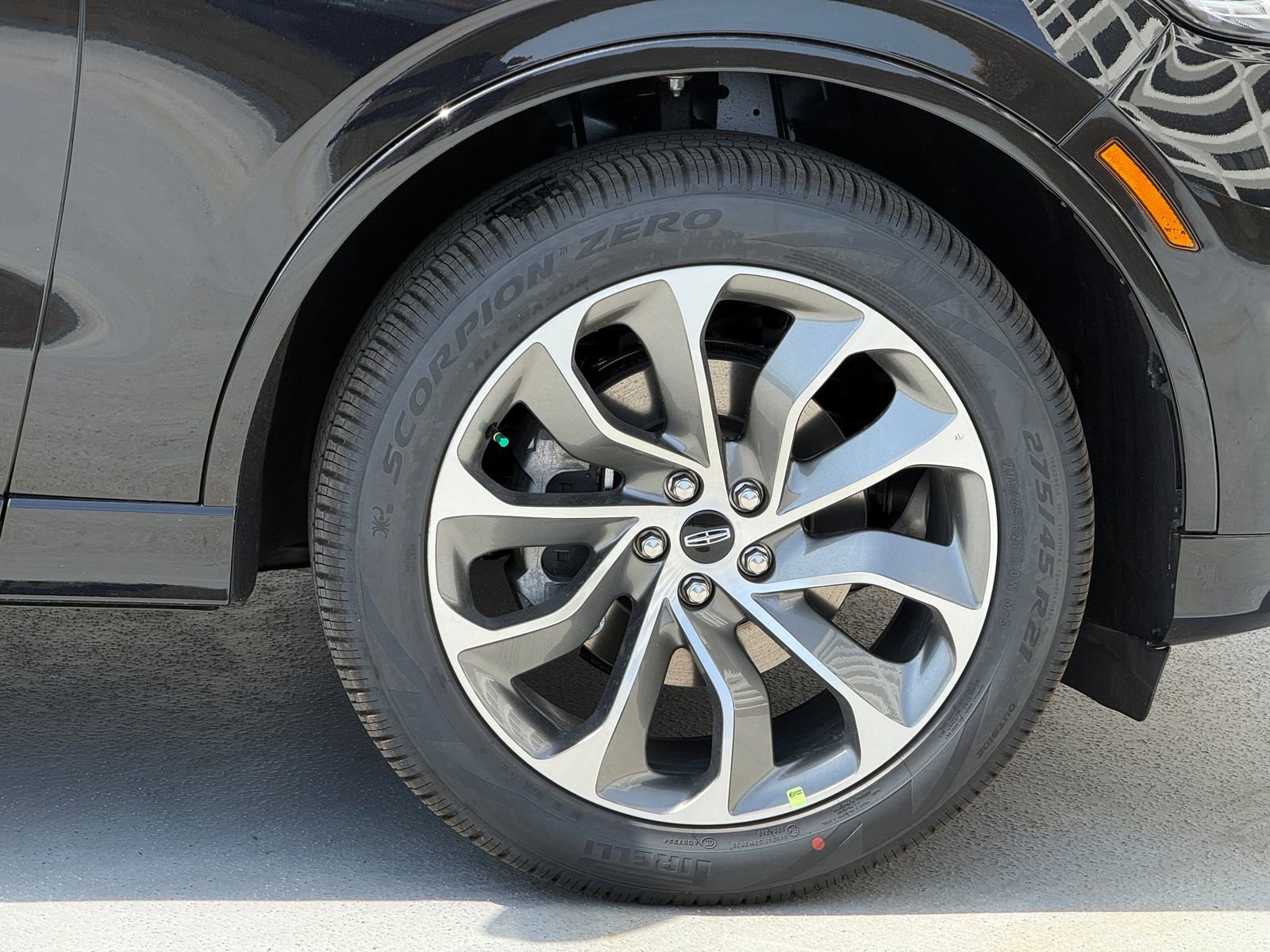 New 2026 Lincoln Aviator AWD image 9