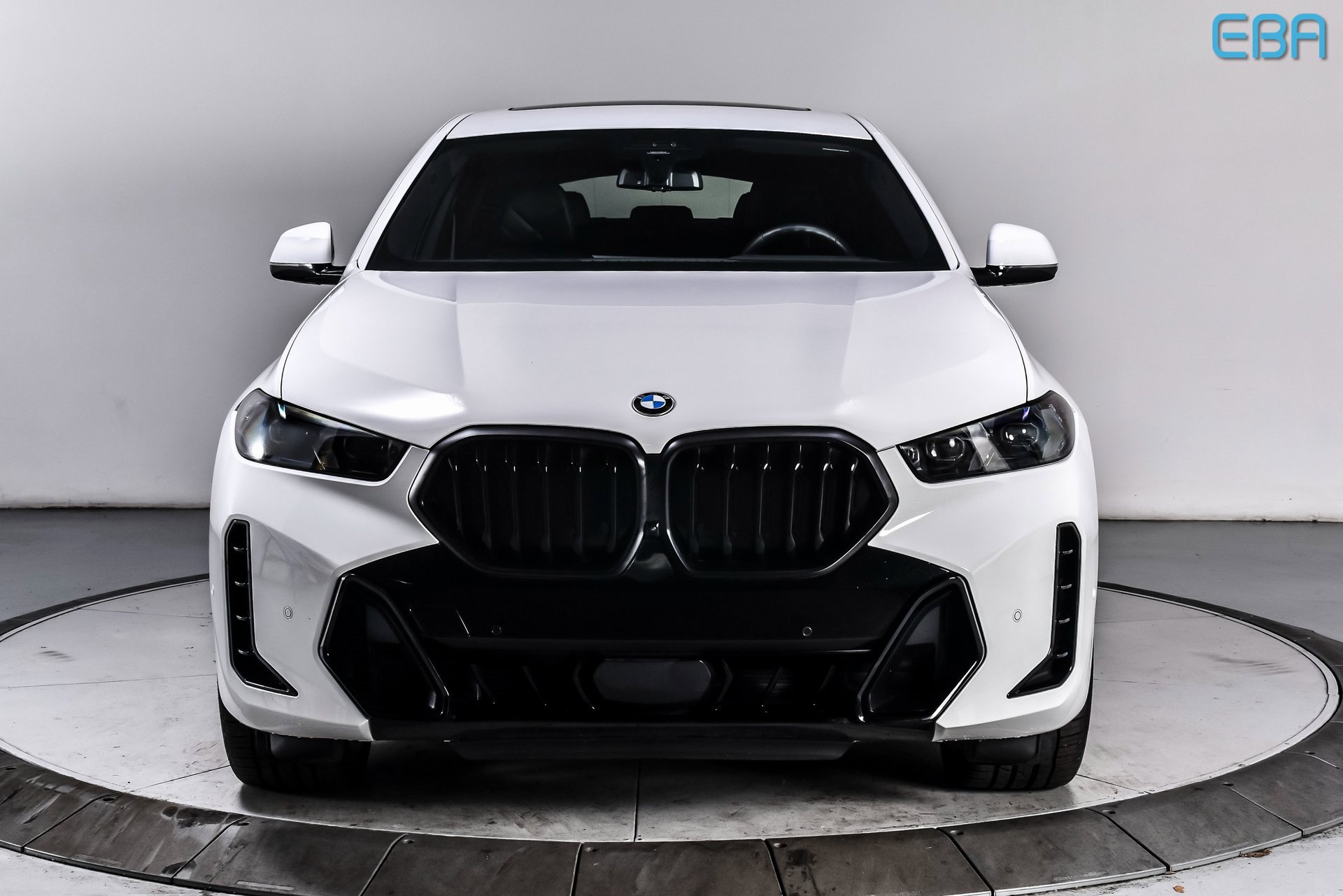 Used 2025 BMW X6 xDrive40i w/ Executive Package image 8