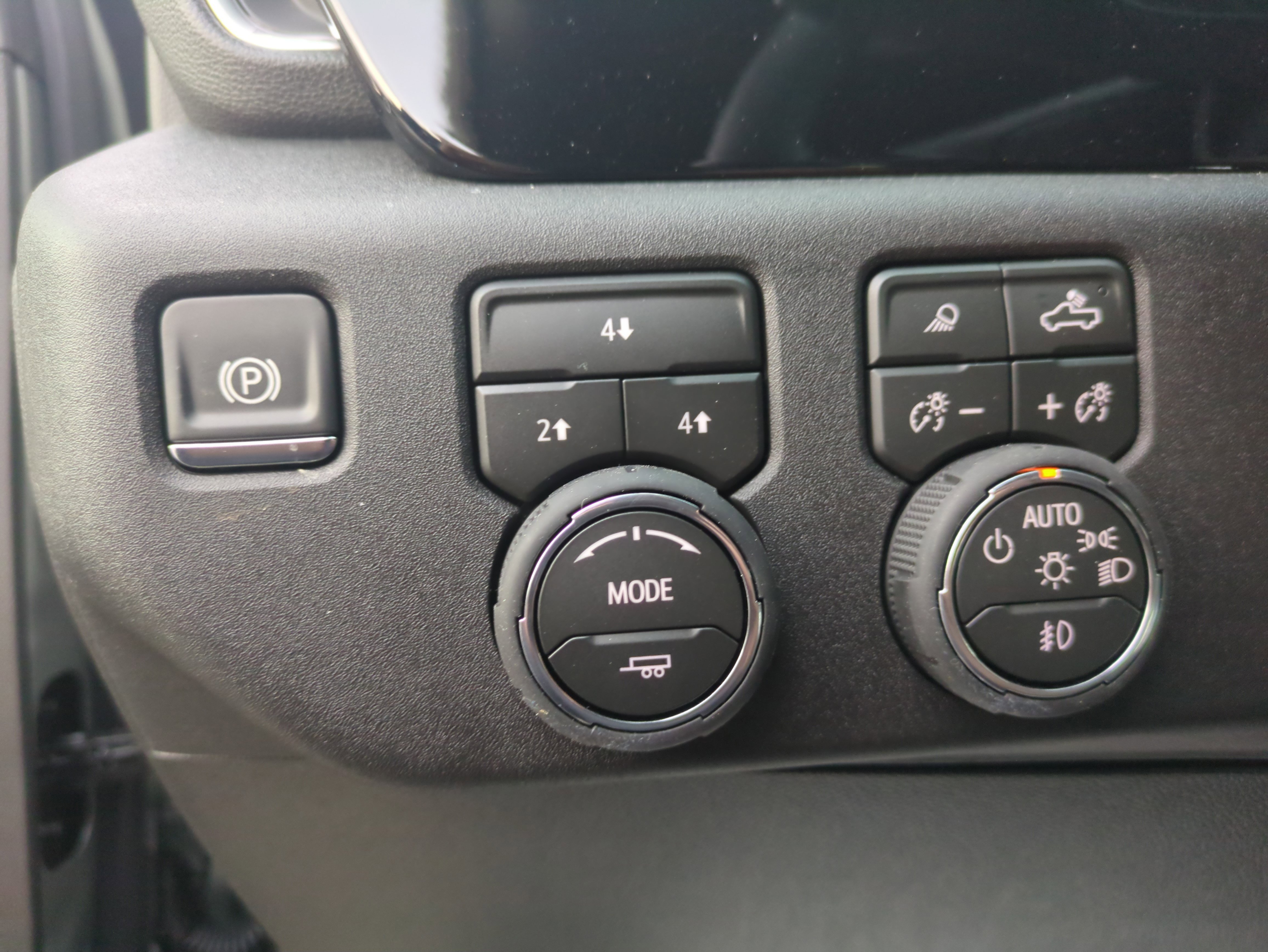 New 2026 Chevrolet Silverado 2500 LT w/ Trail Boss Package image 9