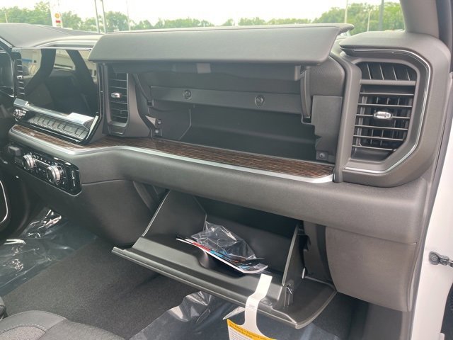 New 2026 GMC Sierra 1500 Elevation image 57