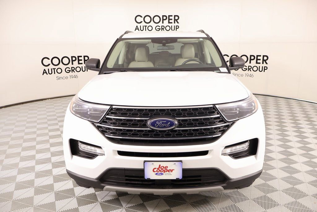 Used 2023 Ford Explorer XLT w/ Equipment Group 202A image 9