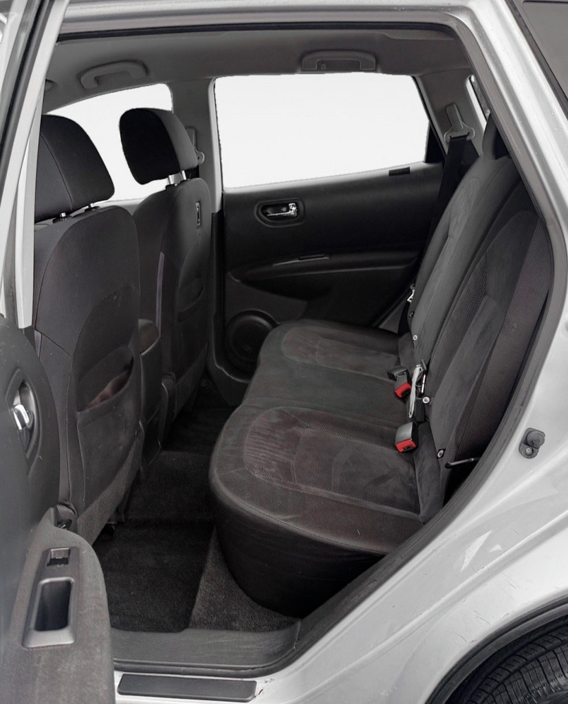 Used 2014 Nissan Rogue S AWD/4WD image 13