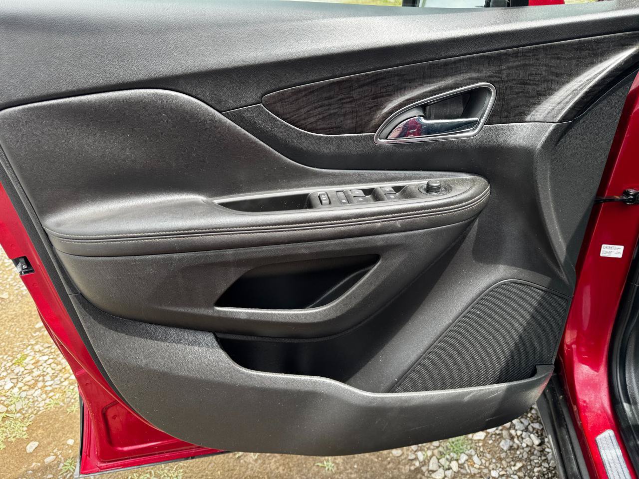 Used 2015 Buick Encore Leather FWD image 18