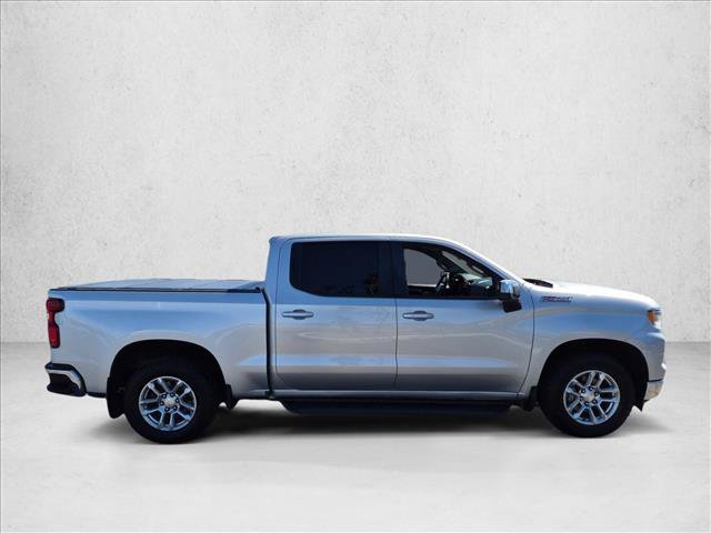 Used 2022 Chevrolet Silverado 1500 LT AWD/4WD image 9