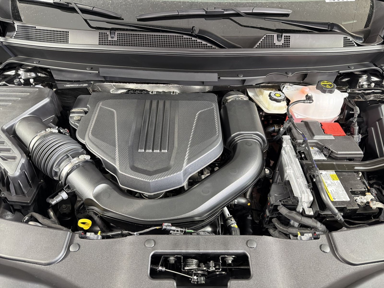 New 2027 Chevrolet Traverse LT w/ Midnight/Sport Edition FWD image 28