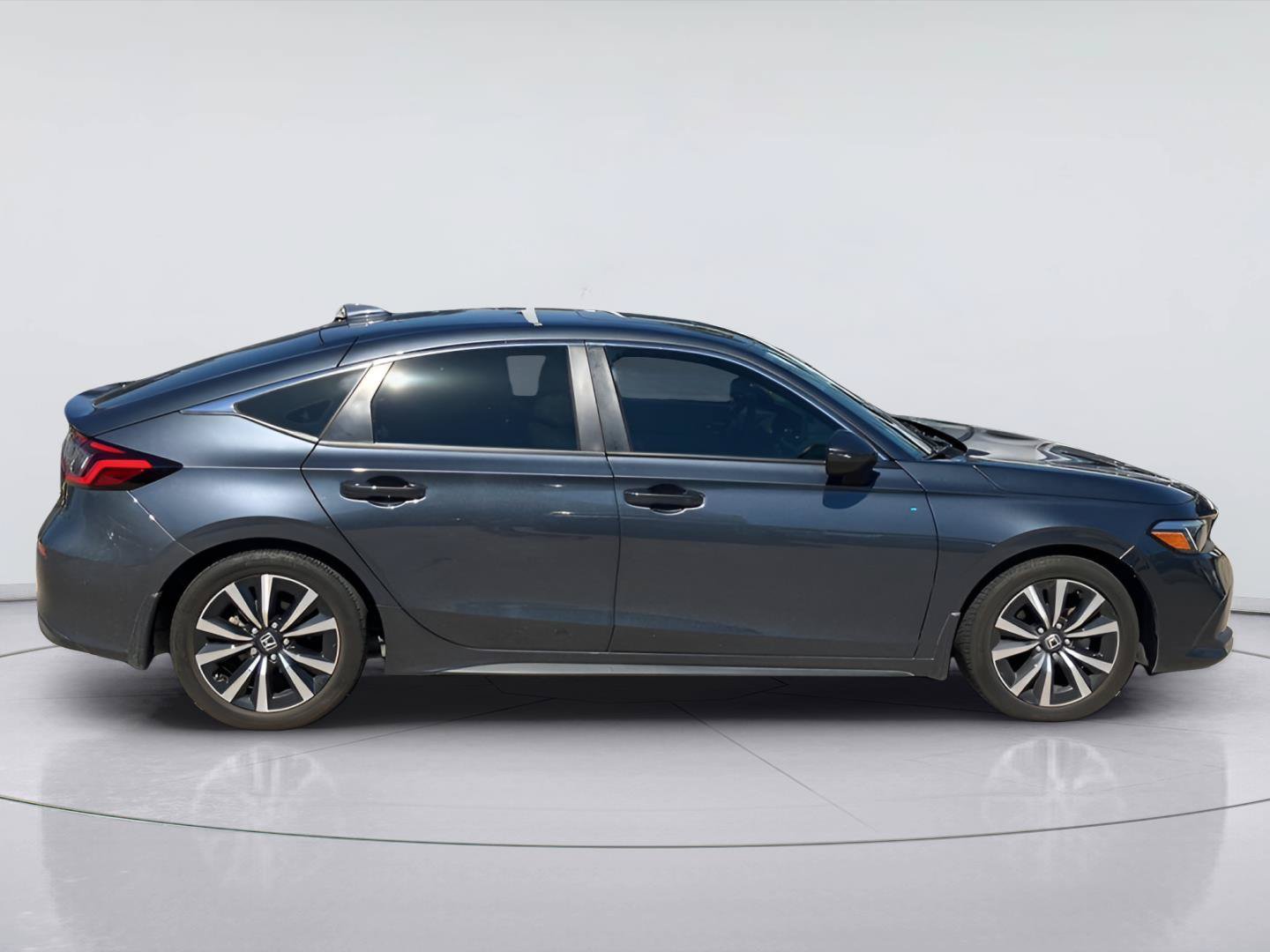 Used 2023 Honda Civic EX-L image 4