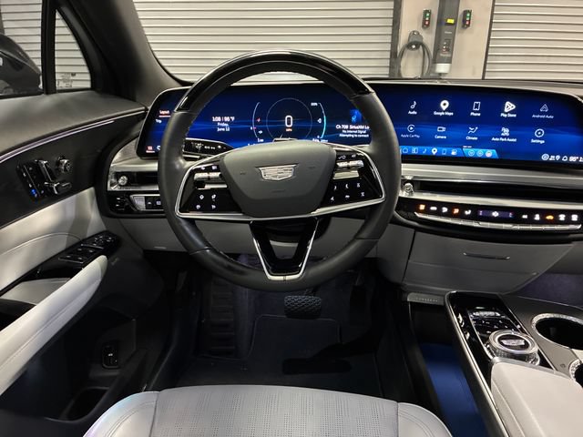 Used 2024 Cadillac Lyriq Sport RWD image 13