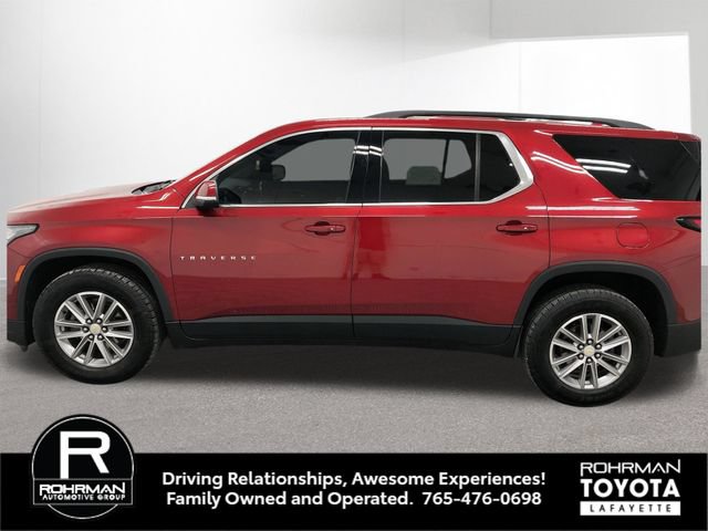 Used 2022 Chevrolet Traverse LT FWD image 3
