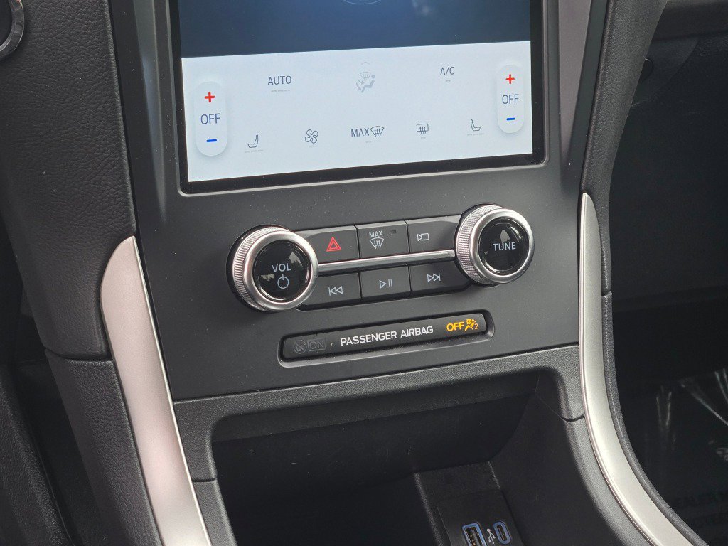 Used 2024 Ford Edge SEL image 26