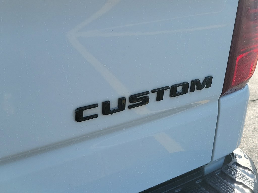 Used 2024 Chevrolet Silverado 1500 Custom w/ Rally Edition AWD/4WD image 11