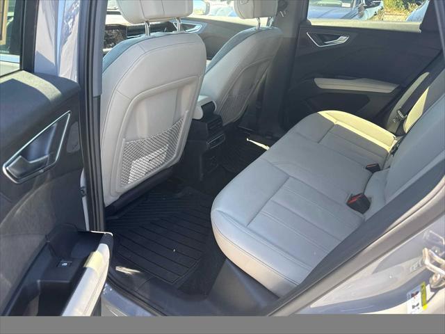 Used 2023 Audi Q4 e-tron Premium Plus w/ Premium Plus AWD/4WD image 7