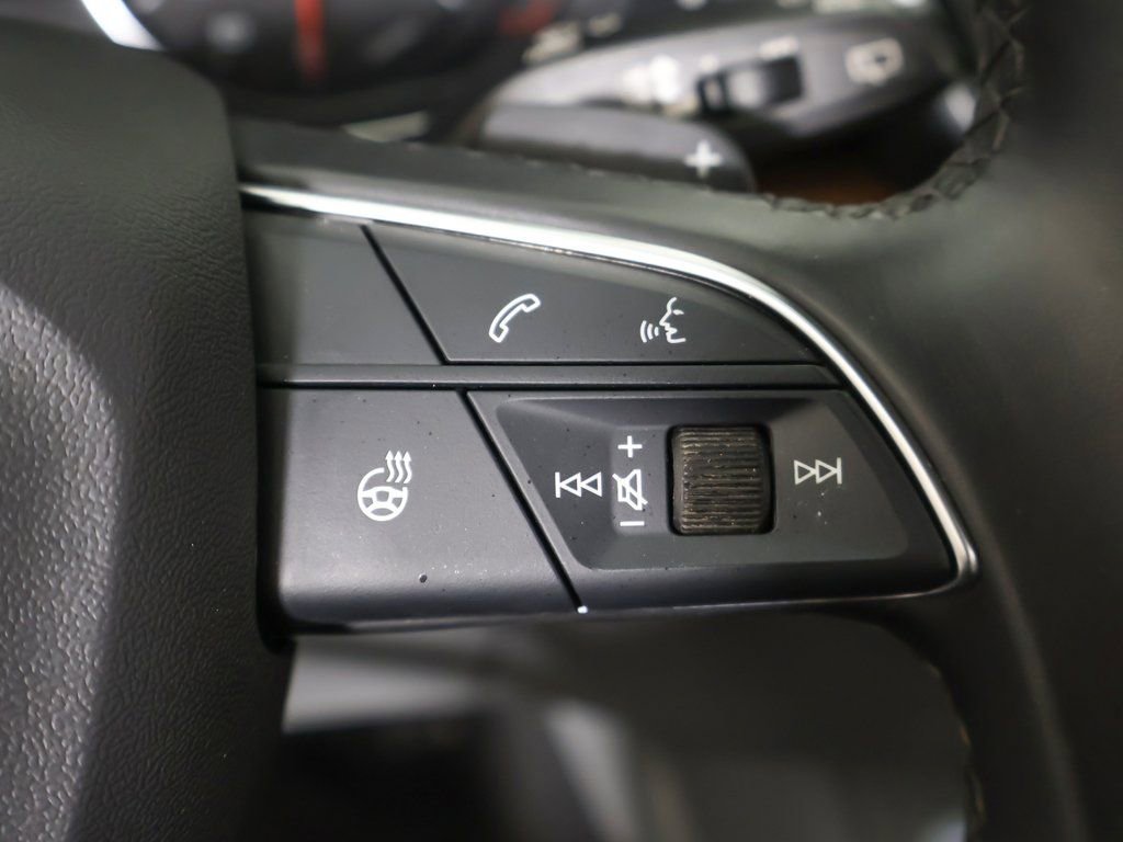 Used 2024 Audi Q5 2.0T Premium w/ Convenience Package image 45