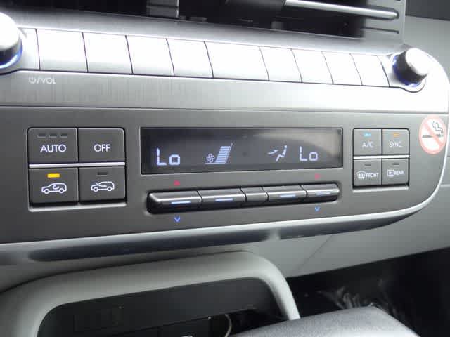 Used 2024 Hyundai Kona SEL FWD image 28