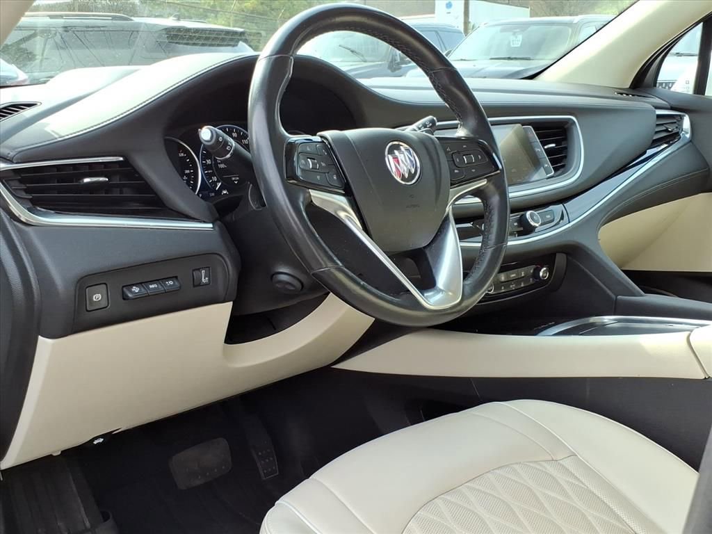 Used 2022 Buick Enclave Avenir w/ Avenir Technology Package image 12