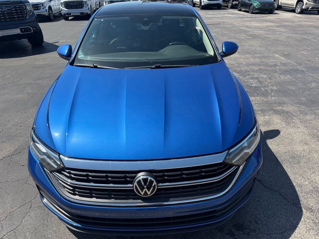 Used 2022 Volkswagen Jetta SE FWD image 9