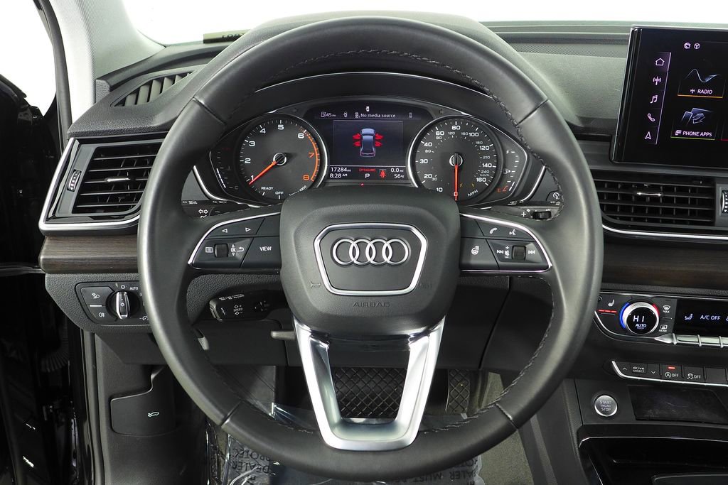 Used 2023 Audi Q5 2.0T Premium w/ Convenience Package image 27